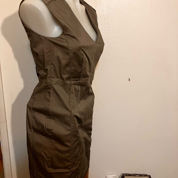 H & M Elegant Brown Sleeveless cocktail Dress size 10 nwot - Picture 8 of 9